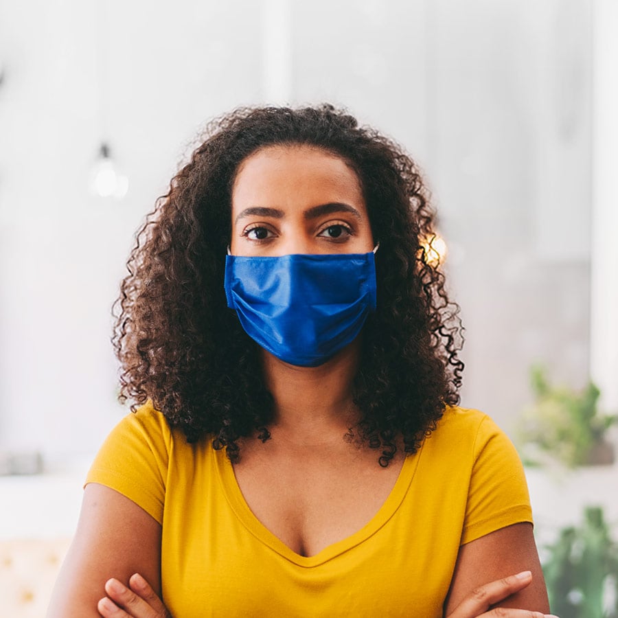 woman wearing face mask